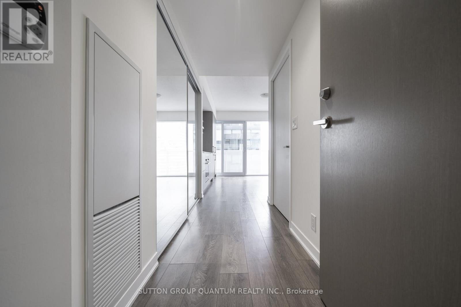 4111 - 100 Harbour Street, Toronto, Ontario  M5J 0B5 - Photo 2 - C12131433