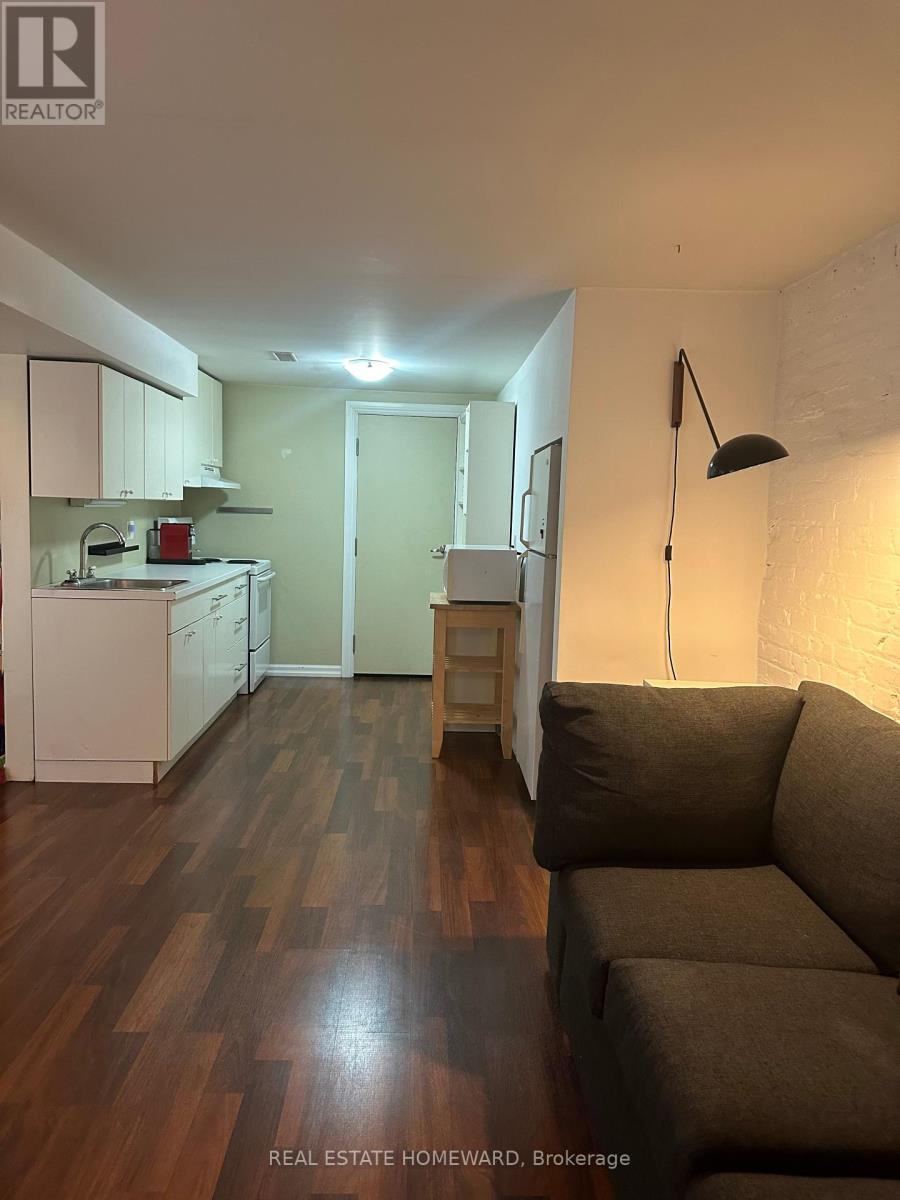 BASEMENT - 66 MACKENZIE CRESCENT, Toronto, Ontario