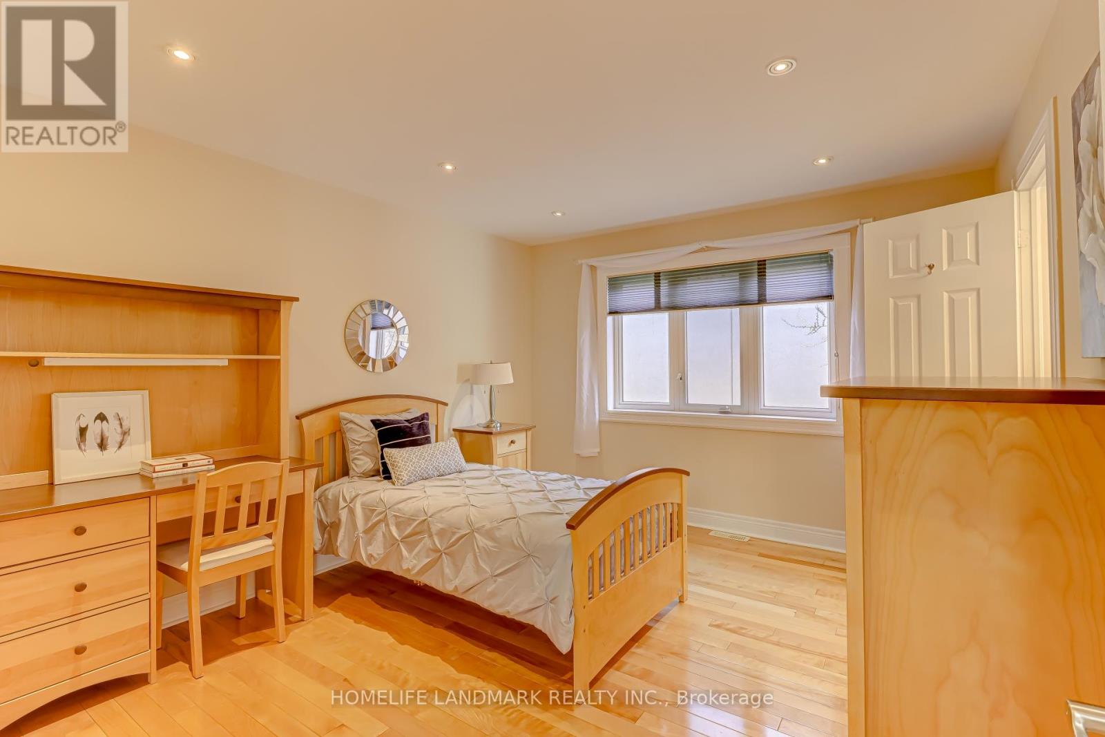 217 Wilfred Avenue, Toronto, Ontario  M2N 5E2 - Photo 21 - C12131537