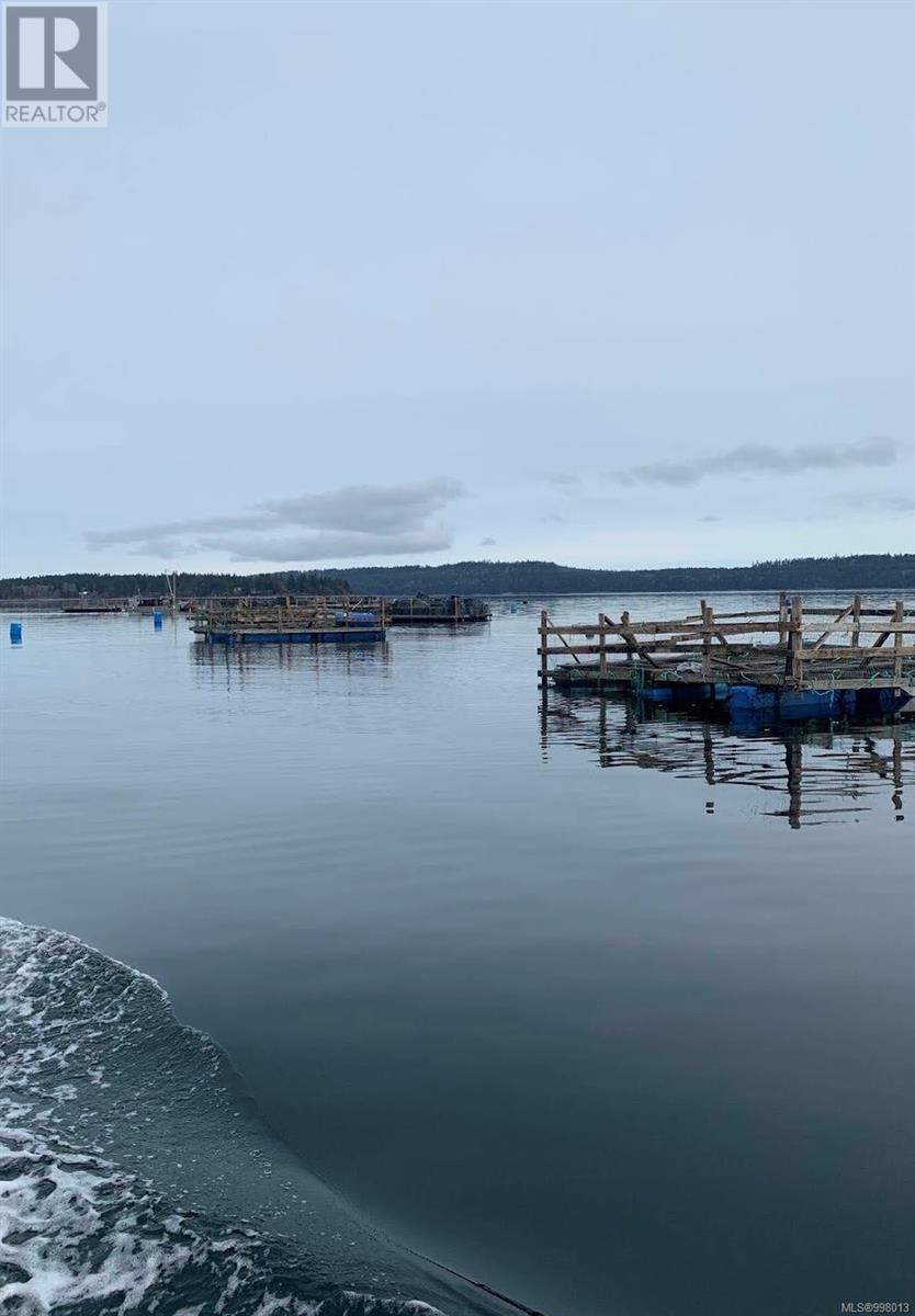 1804 Mud Bay, Fanny Bay, British Columbia  V0V 0V0 - Photo 3 - 998013
