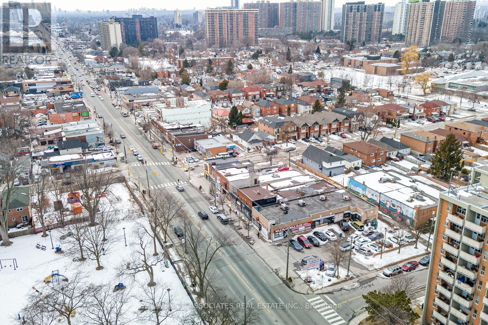 3312 Danforth Avenue, Toronto, Ontario  M1L 1C4 - Photo 16 - E12131446