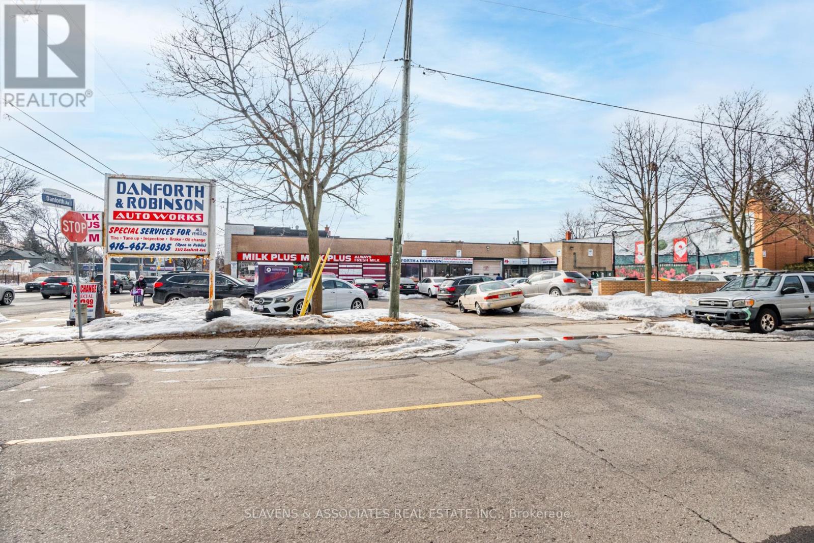3312 Danforth Avenue, Toronto, Ontario  M1L 1C4 - Photo 3 - E12131446