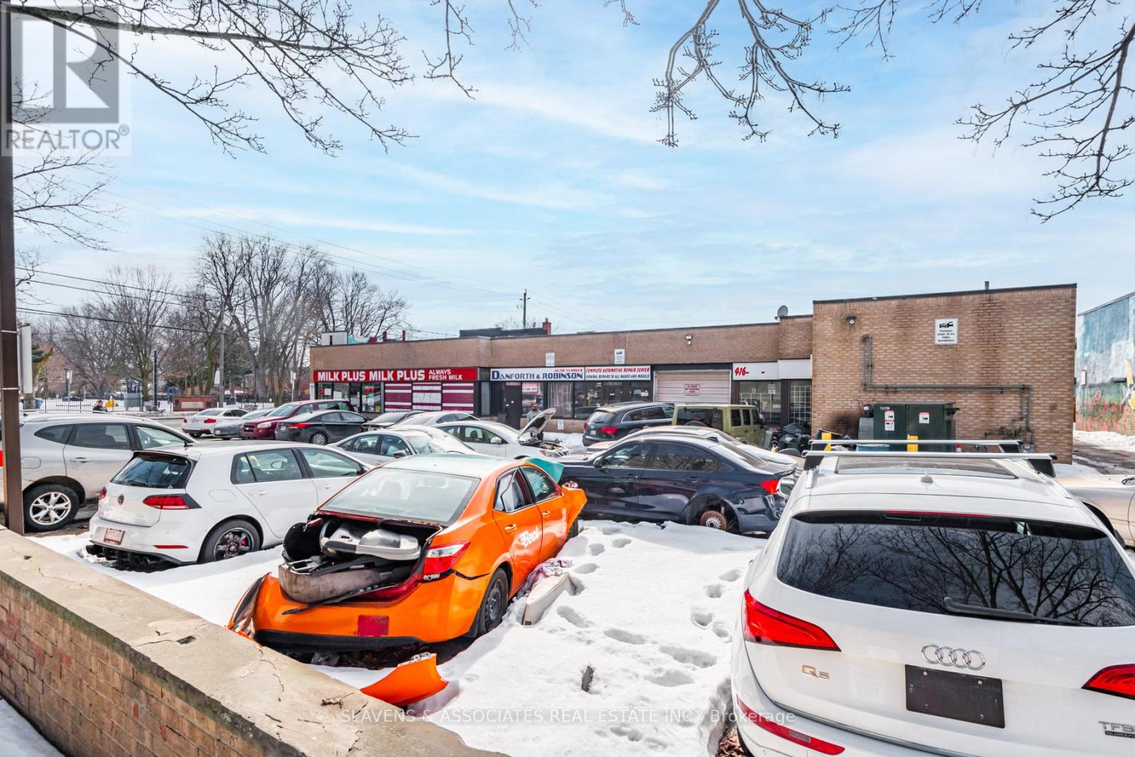 3312 Danforth Avenue, Toronto, Ontario  M1L 1C4 - Photo 4 - E12131446
