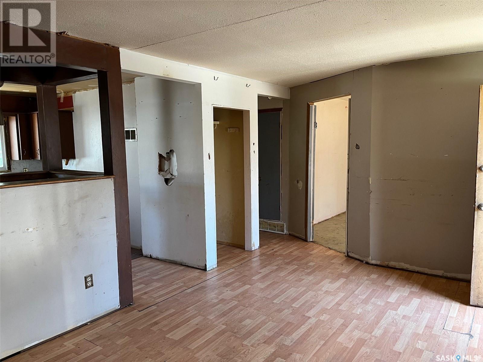 Property at 1235 Pasqua STREET image 3