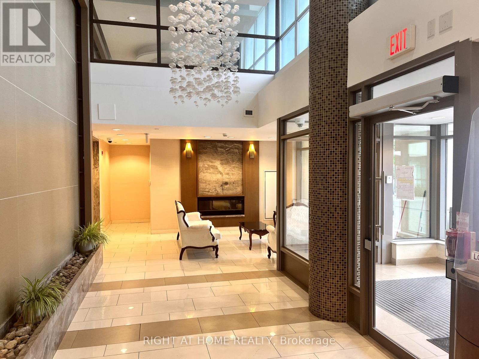 607 - 75 Norman Bethune Avenue, Richmond Hill (Beaver Creek Business Park), Ontario  L4B 0B6 - Photo 13 - N12131425