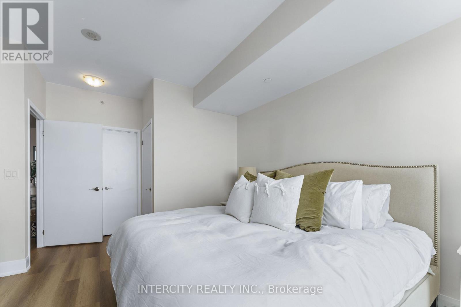 810 - 2900 Highway 7, Vaughan, Ontario  L4K 0G3 - Photo 17 - N12127409