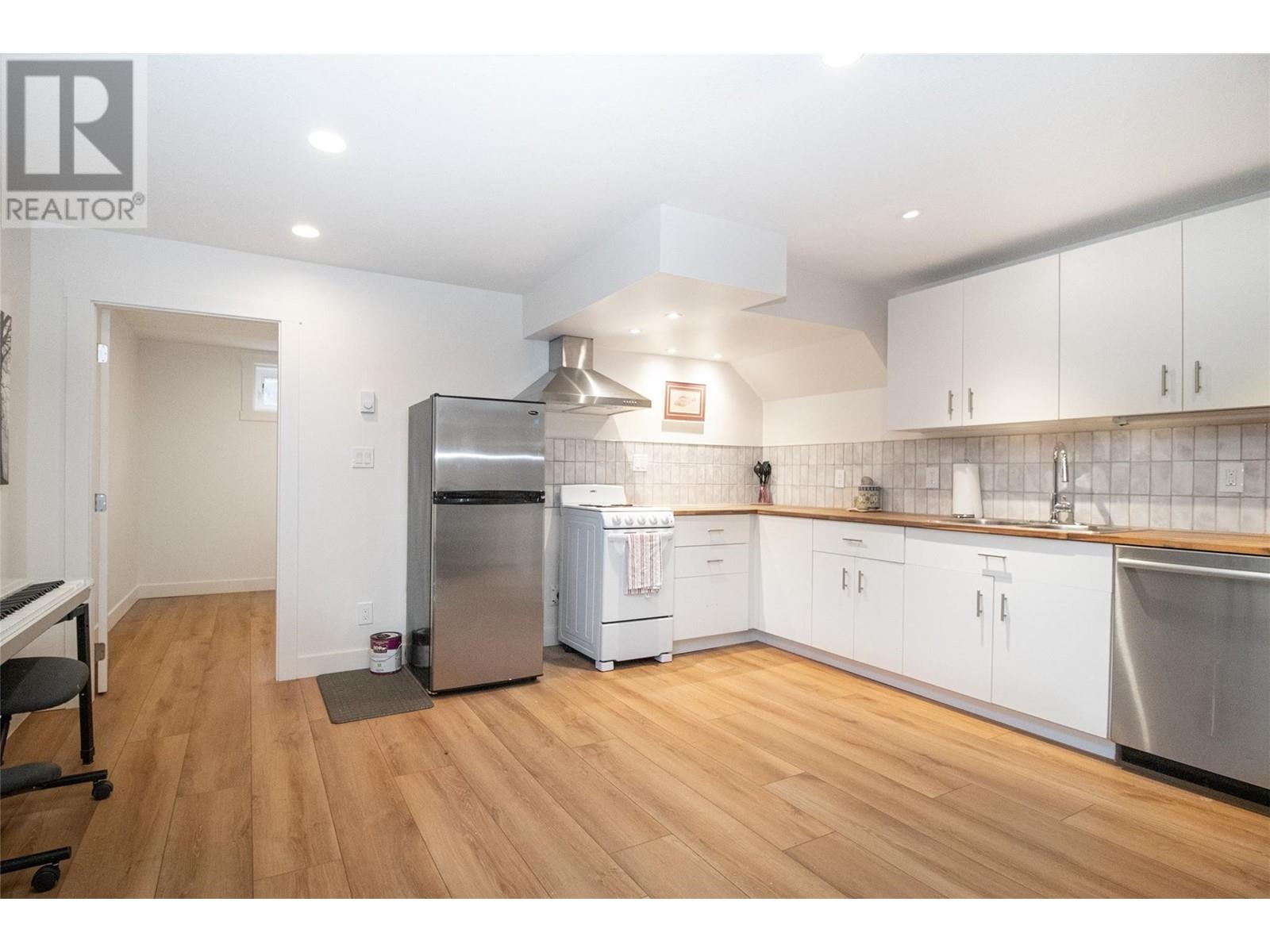 195 Sadler Road Kelowna, BC V1X2Y6_17