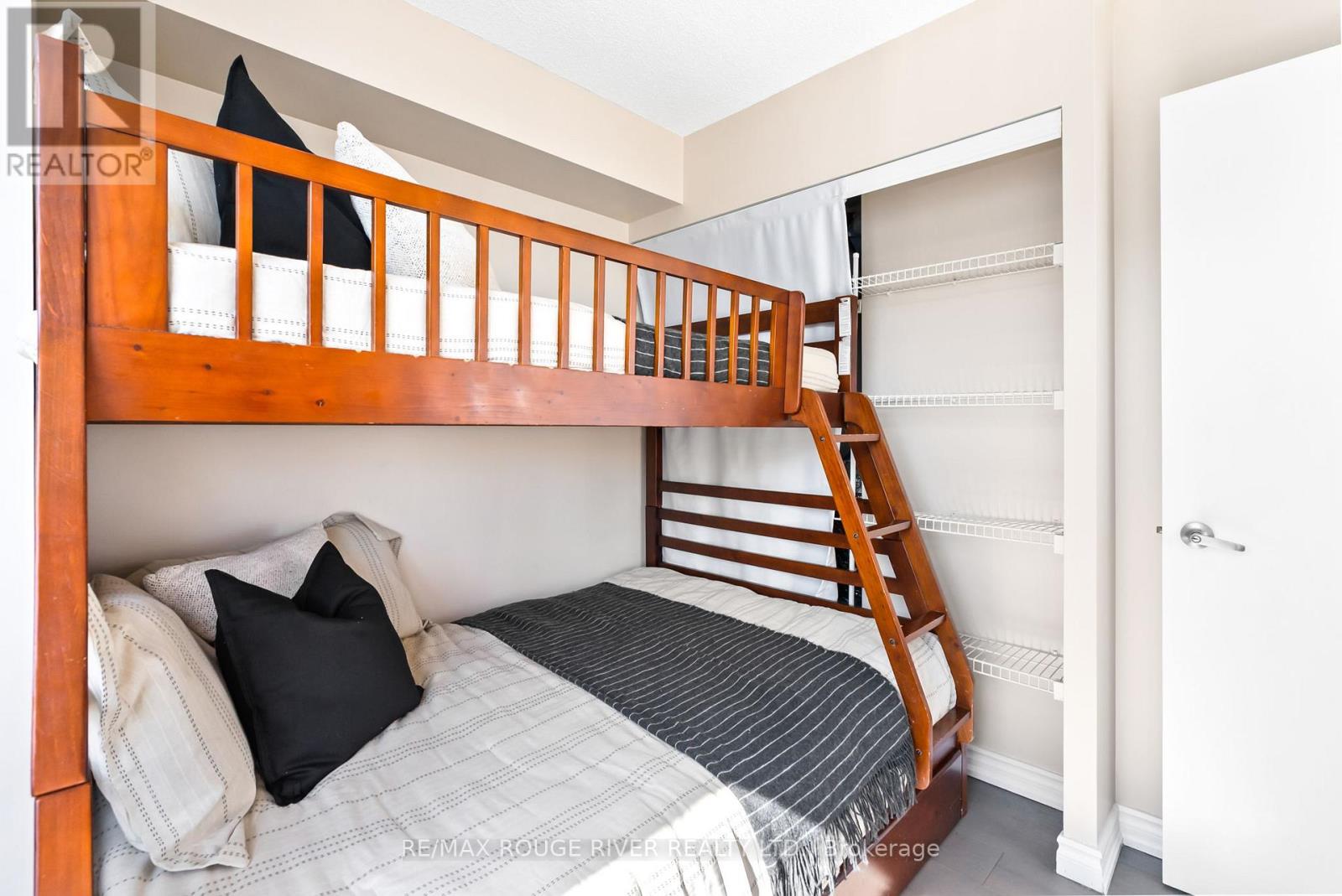 2610 - 36 Lee Centre Drive, Toronto, Ontario  M1H 3K2 - Photo 32 - E12131726