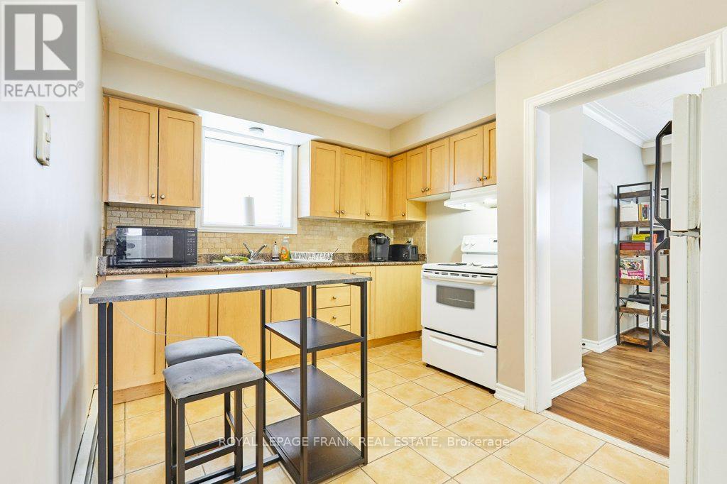 706 Dunlop Street W, Whitby, Ontario  L1N 1V5 - Photo 21 - E12131745