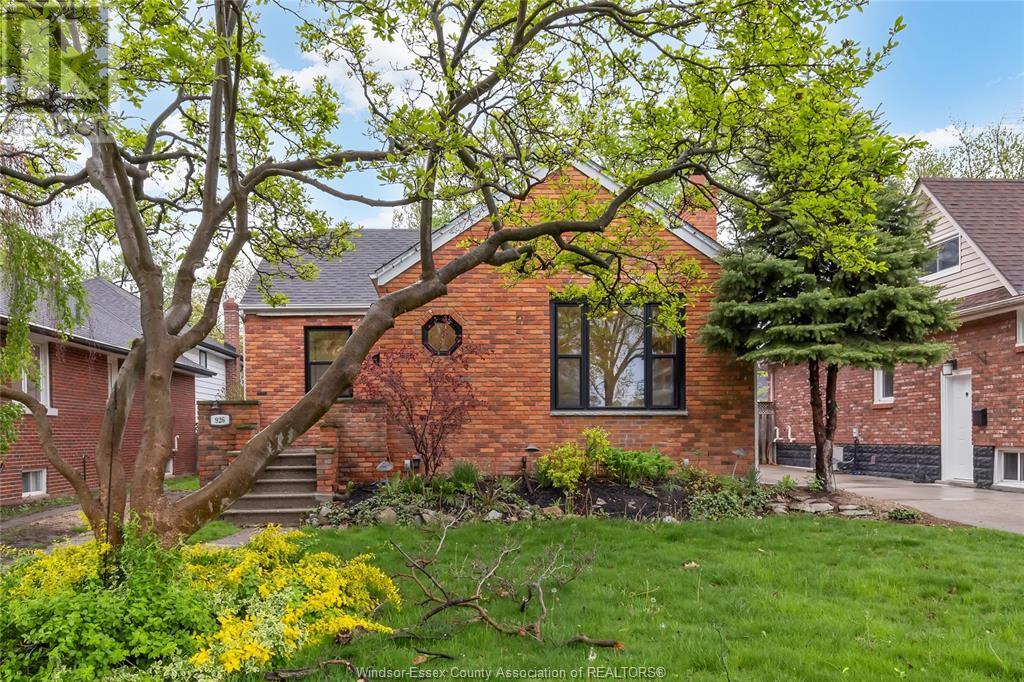 Property at 926 HOMEDALE image 1