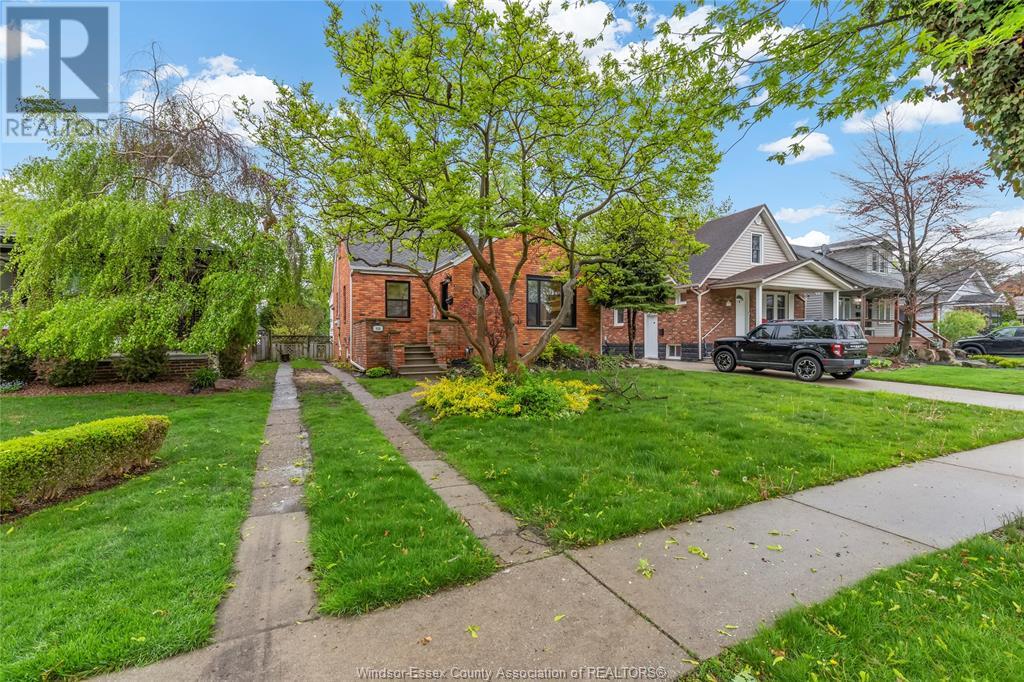 Property at 926 HOMEDALE image 3