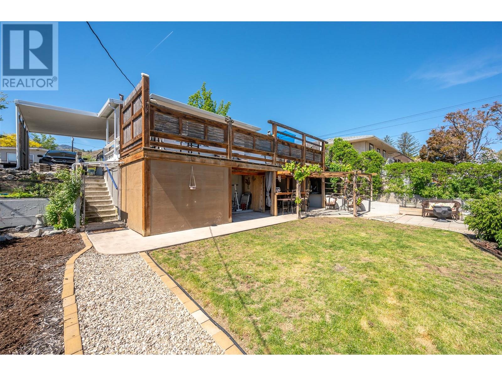 5957 Okanagan Street, Oliver, British Columbia  V0H 1T0 - Photo 9 - 10346202