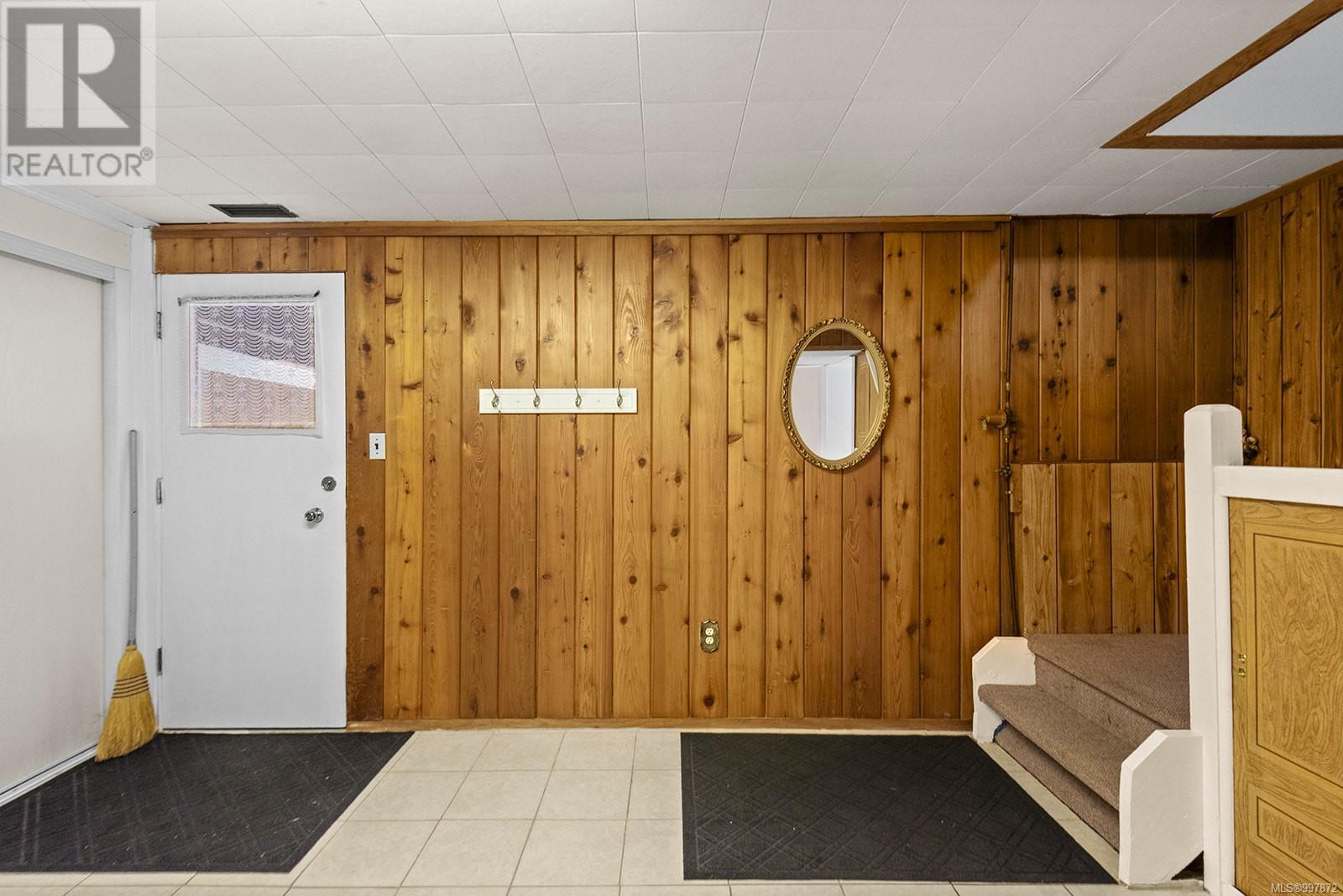 Property at 431 Pine Ave image 5