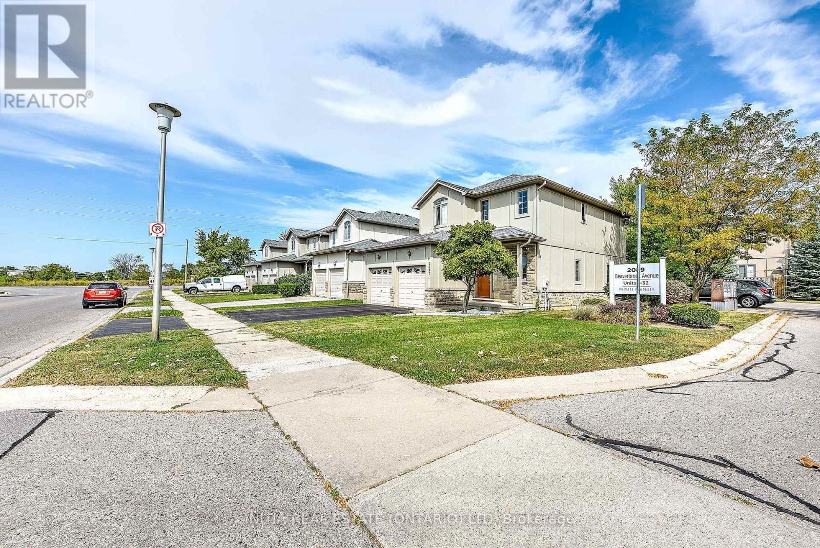 2097 Beaverbrook Avenue, London North, Ontario  N6H 0A9 - Photo 2 - X12131671