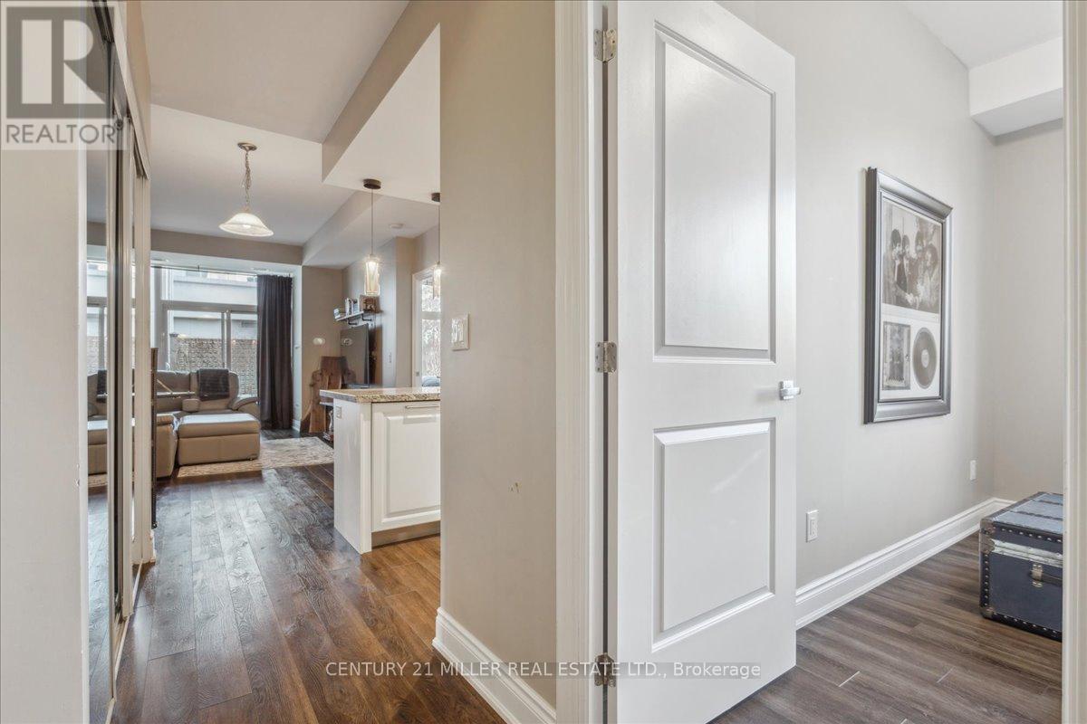 108 - 3500 Lakeshore Road W, Oakville, Ontario  L6L 0B4 - Photo 6 - W12131370