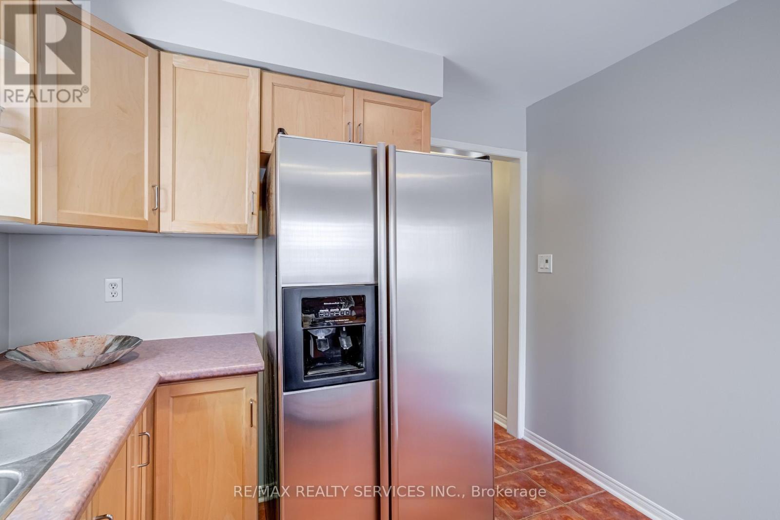 3 White Tail Crescent, Brampton, Ontario  L6Y 5C4 - Photo 20 - W12131386