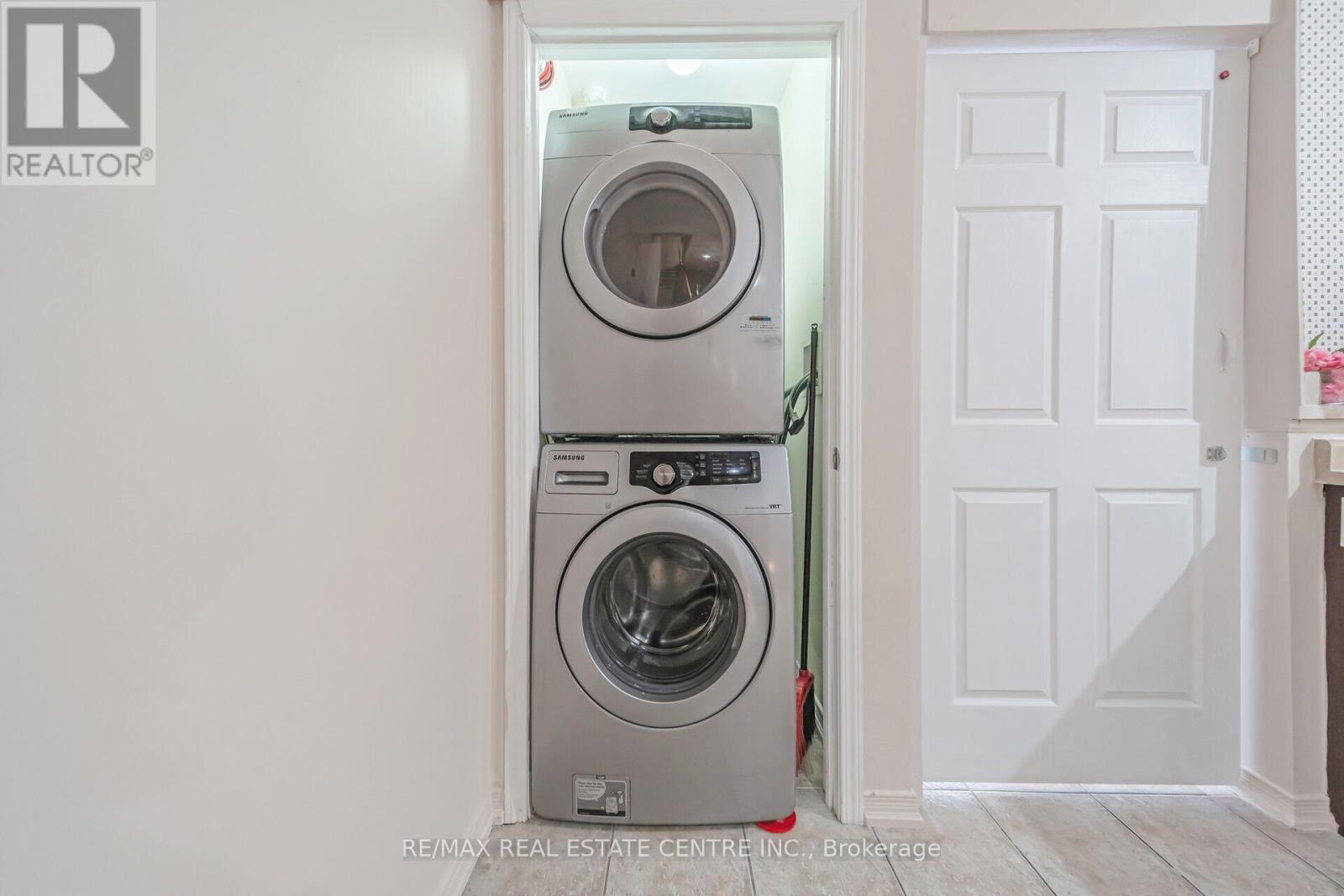 103 Cedar Lake Crescent, Brampton, Ontario  L6Y 0R1 - Photo 12 - W12131496