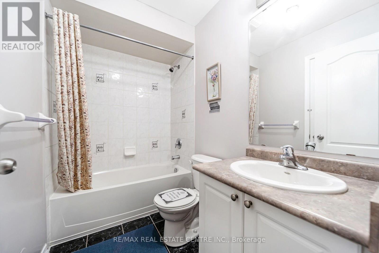 103 Cedar Lake Crescent, Brampton, Ontario  L6Y 0R1 - Photo 30 - W12131496
