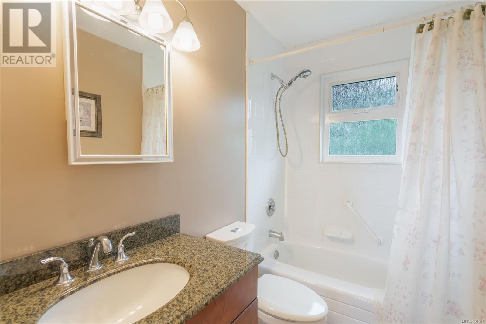 631 Hawkins St, Nanaimo, British Columbia  V9S 2V5 - Photo 27 - 997915