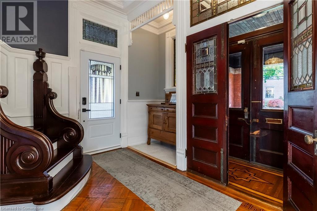 Property at 114 ABERDEEN Avenue image 5