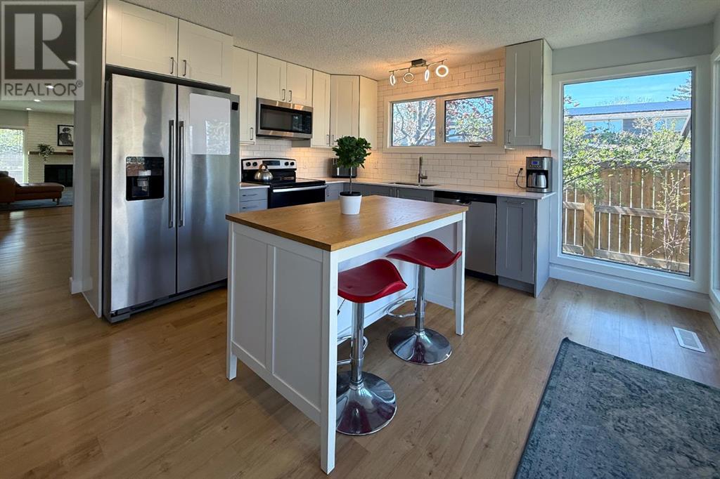 99 Woodglen Circle Sw, Calgary, Alberta  T2W 4J6 - Photo 13 - A2218875