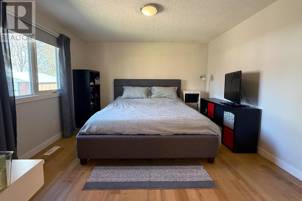 99 Woodglen Circle Sw, Calgary, Alberta  T2W 4J6 - Photo 21 - A2218875