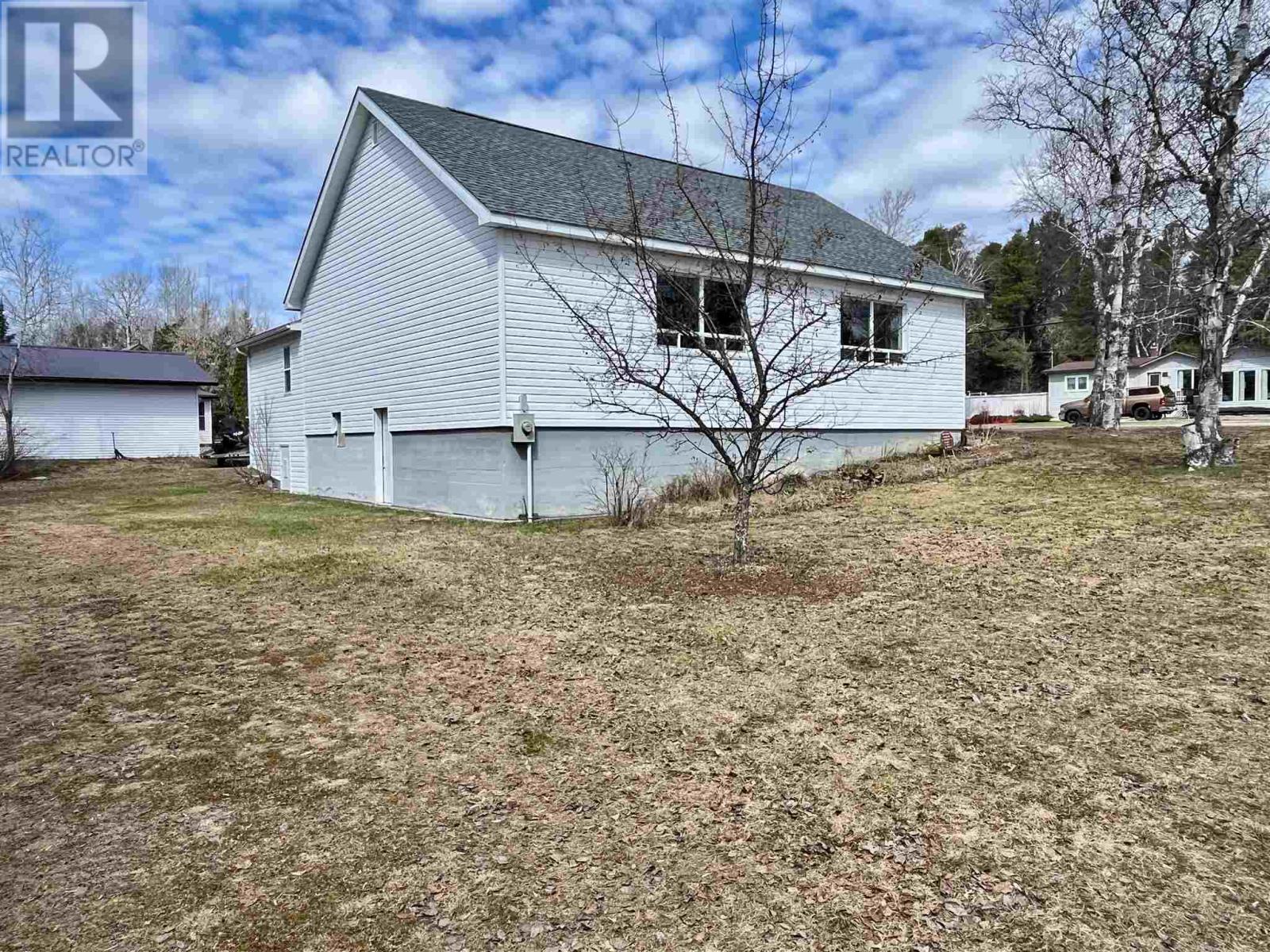 97 Spruce St, Vermilion Bay, Ontario  P0V 2V0 - Photo 24 - TB251053