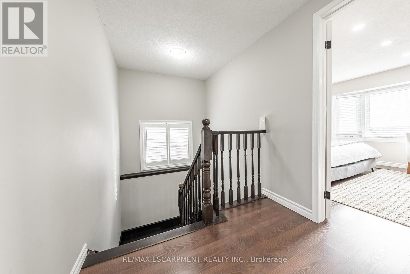 680 Rexford Drive, Hamilton, Ontario  L8W 3G1 - Photo 20 - X12131413