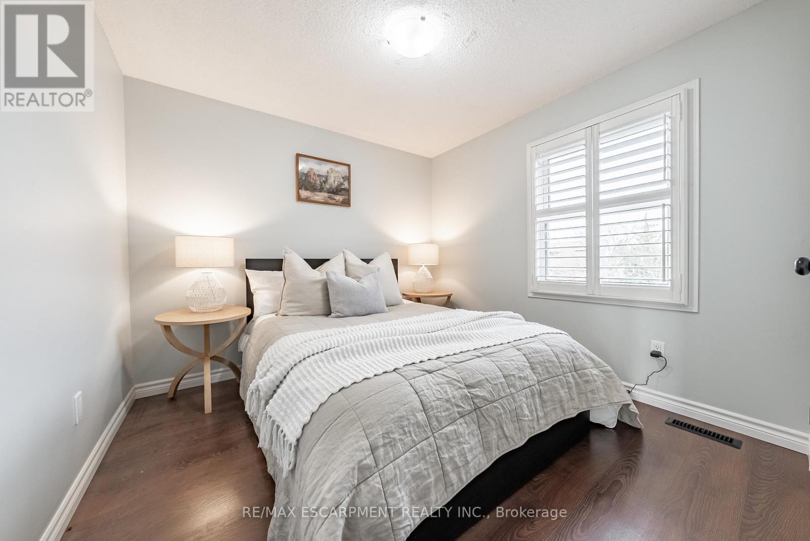 680 Rexford Drive, Hamilton, Ontario  L8W 3G1 - Photo 22 - X12131413