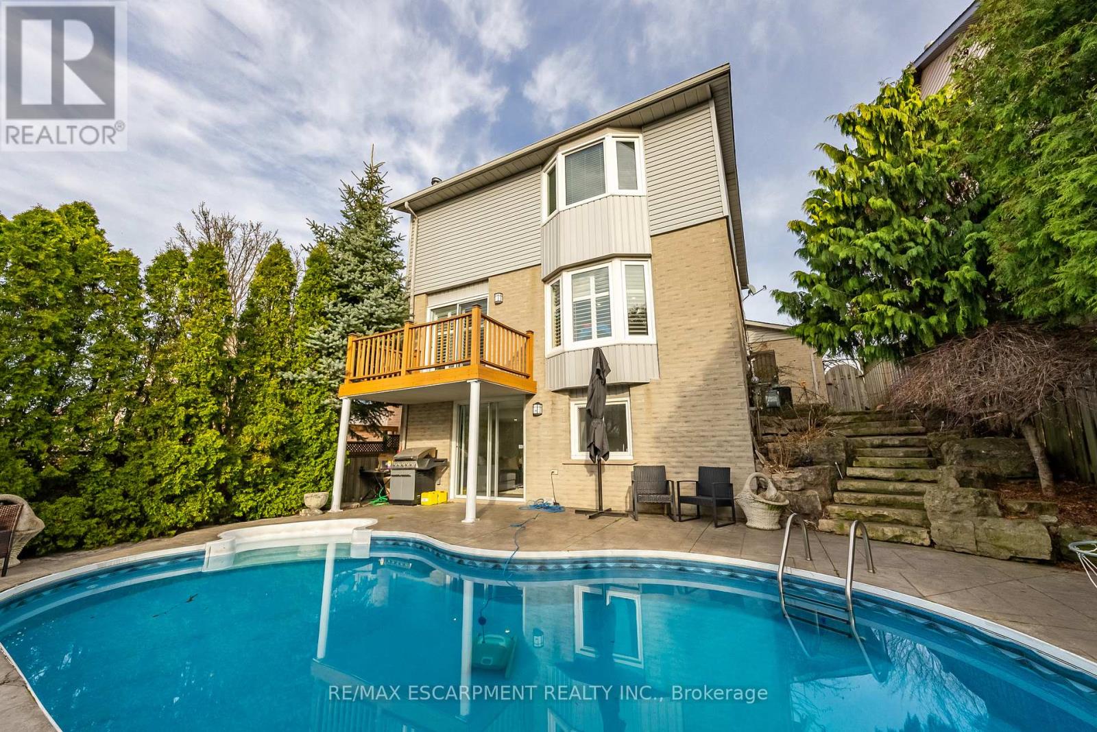 680 Rexford Drive, Hamilton, Ontario  L8W 3G1 - Photo 39 - X12131413