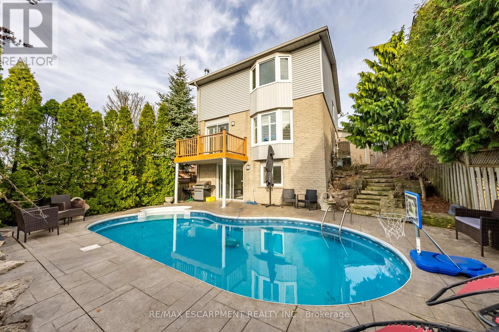 680 Rexford Drive, Hamilton, Ontario  L8W 3G1 - Photo 40 - X12131413