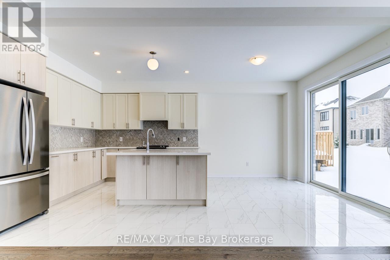 19 Sun Valley Avenue, Wasaga Beach, Ontario  L9Z 0N6 - Photo 11 - S12131746