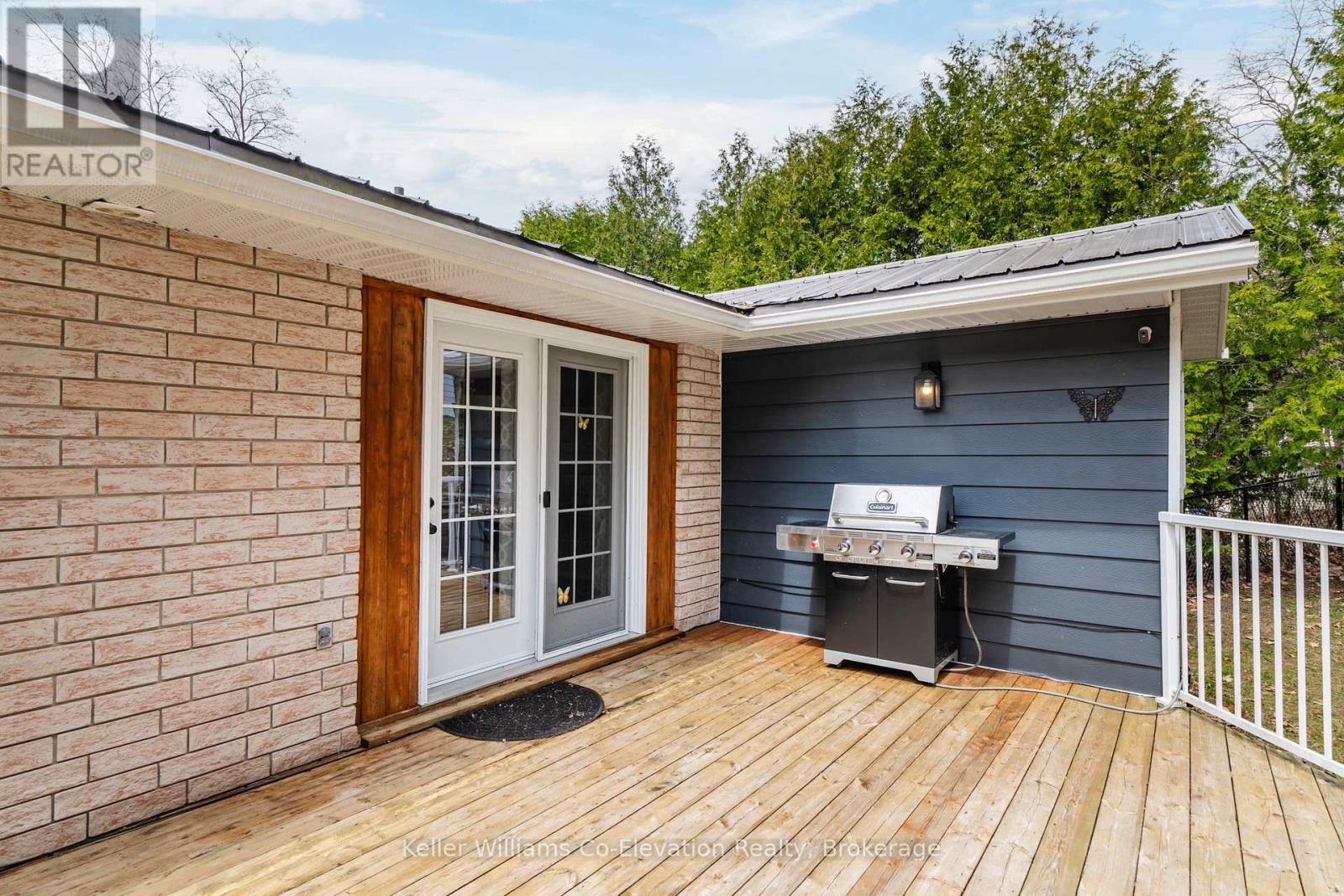 3 Keefe Street, Penetanguishene, Ontario  L9M 1B4 - Photo 30 - S12131768
