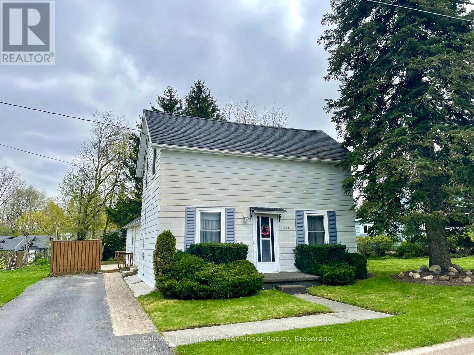 105 MCGIVERN STREET W, Brockton, Ontario