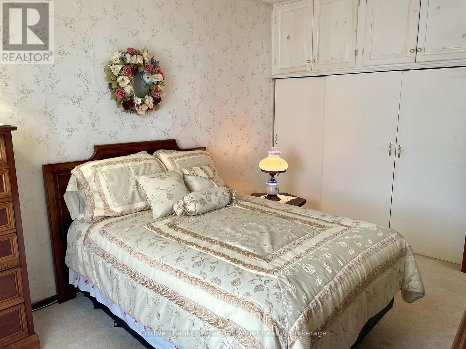 105 Mcgivern Street W, Brockton, Ontario  N0G 2V0 - Photo 17 - X12131692