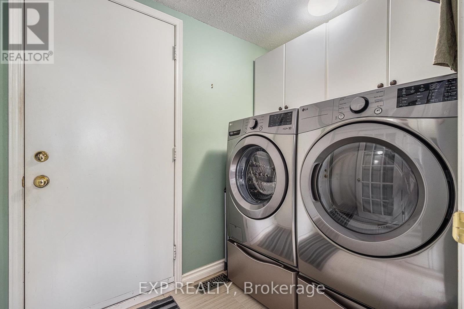 2 Rossan Street, Ottawa, Ontario  K2G 6R6 - Photo 21 - X12131649