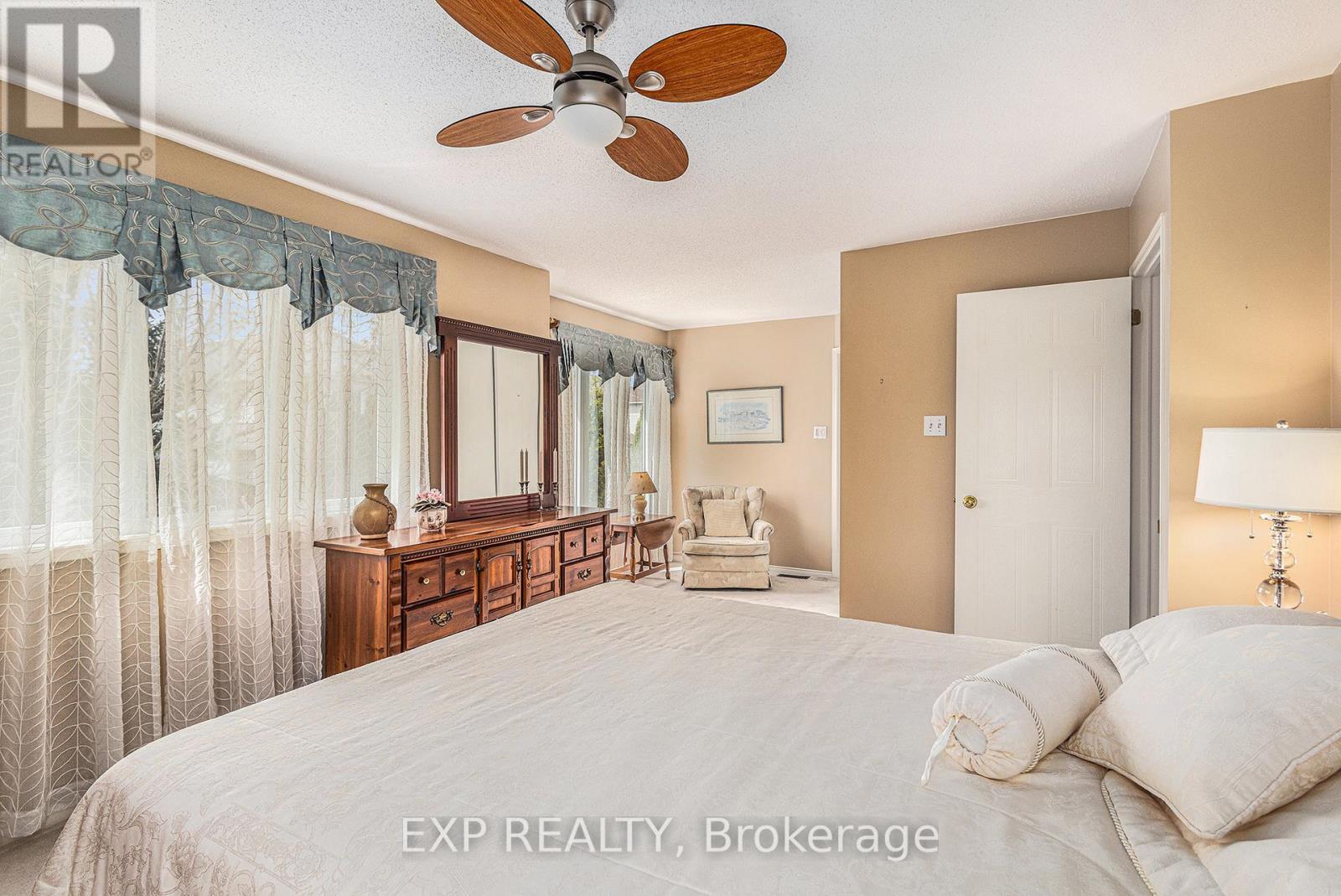 2 Rossan Street, Ottawa, Ontario  K2G 6R6 - Photo 24 - X12131649