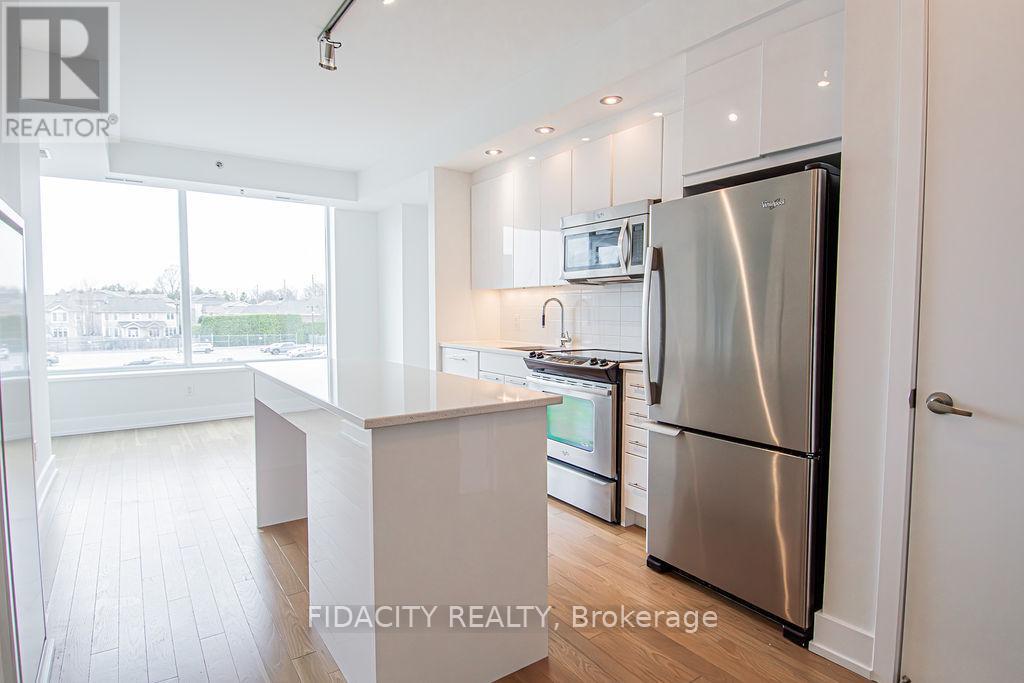 206 - 360 Patricia Avenue, Ottawa, Ontario  K1Z 0A8 - Photo 2 - X12131658