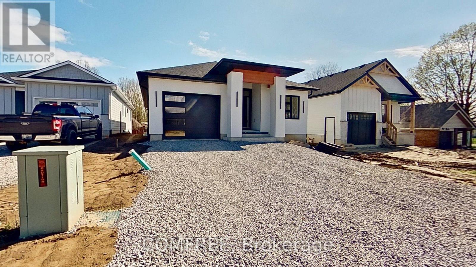 6 Charles Court, Bayham (Port Burwell), Ontario  N0J 1T0 - Photo 26 - X12131750