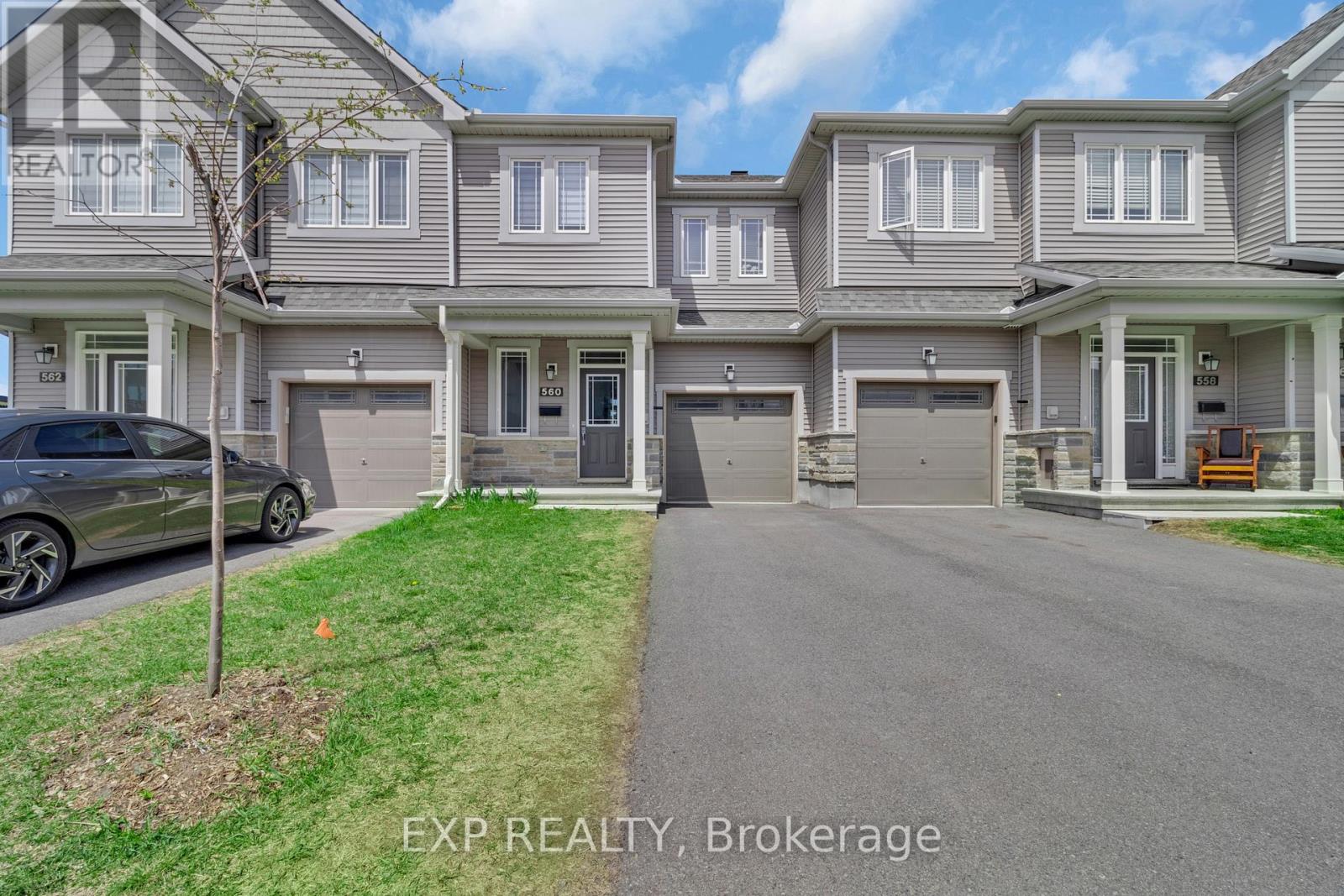 560 Flagstaff Drive, Ottawa, Ontario  K2J 6W1 - Photo 1 - X12131813