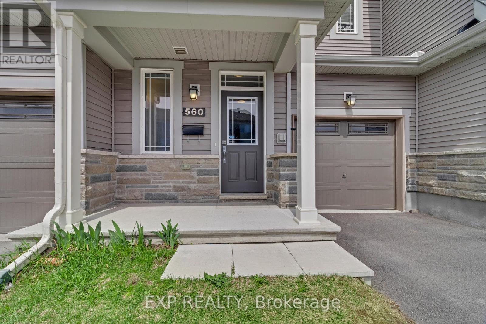 560 Flagstaff Drive, Ottawa, Ontario  K2J 6W1 - Photo 3 - X12131813