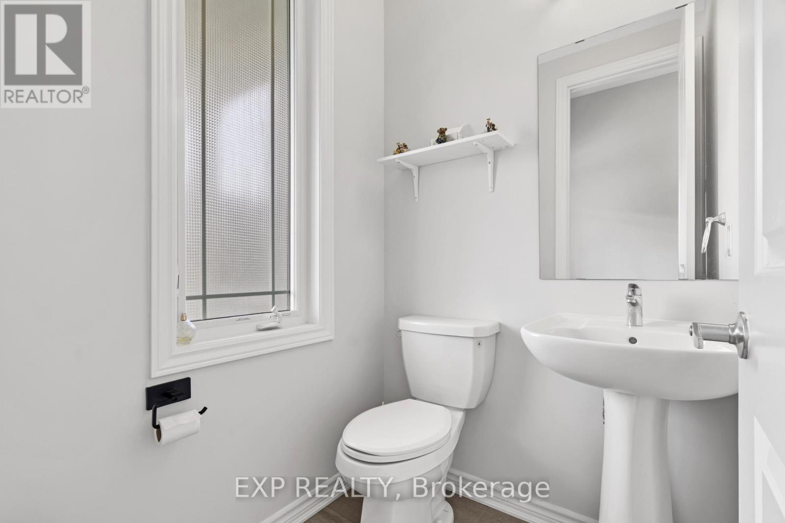 560 Flagstaff Drive, Ottawa, Ontario  K2J 6W1 - Photo 5 - X12131813