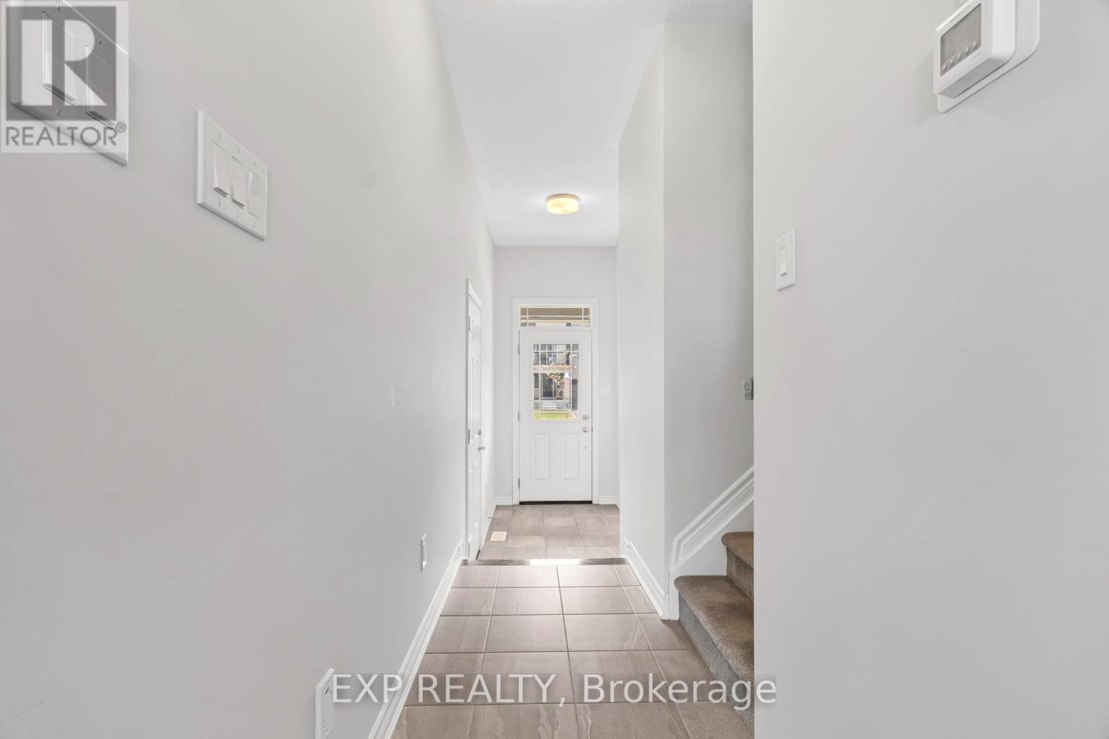 560 Flagstaff Drive, Ottawa, Ontario  K2J 6W1 - Photo 8 - X12131813
