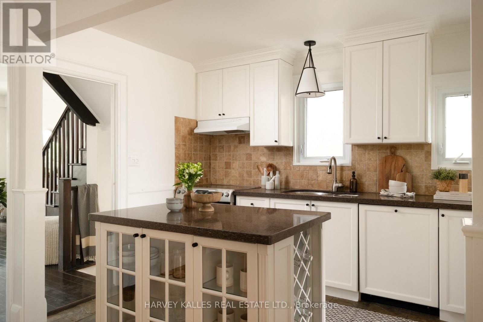 367 Brookdale Avenue, Toronto, Ontario  M5M 1R1 - Photo 12 - C12131547