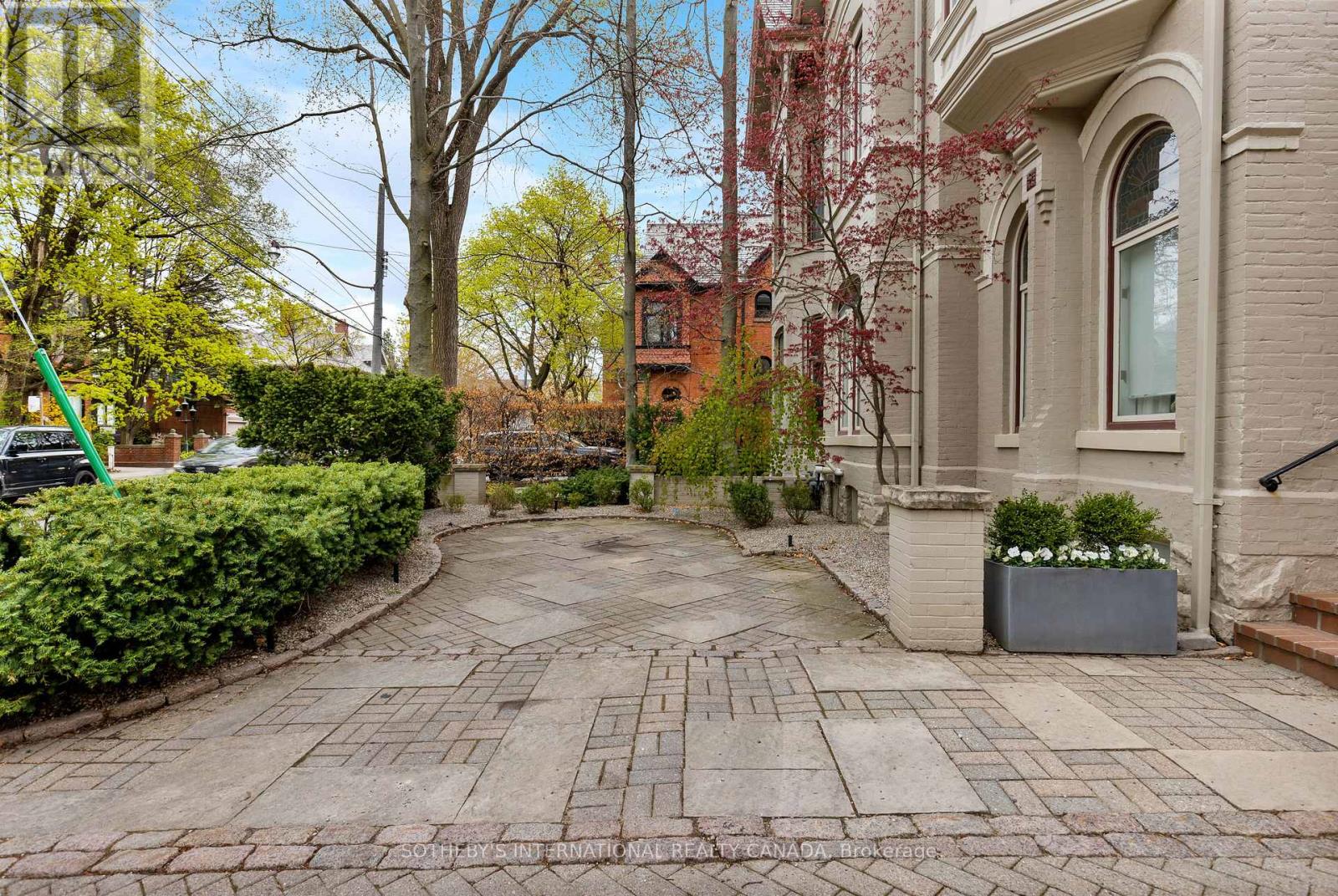 Property at 53 ELM AVENUE image 2