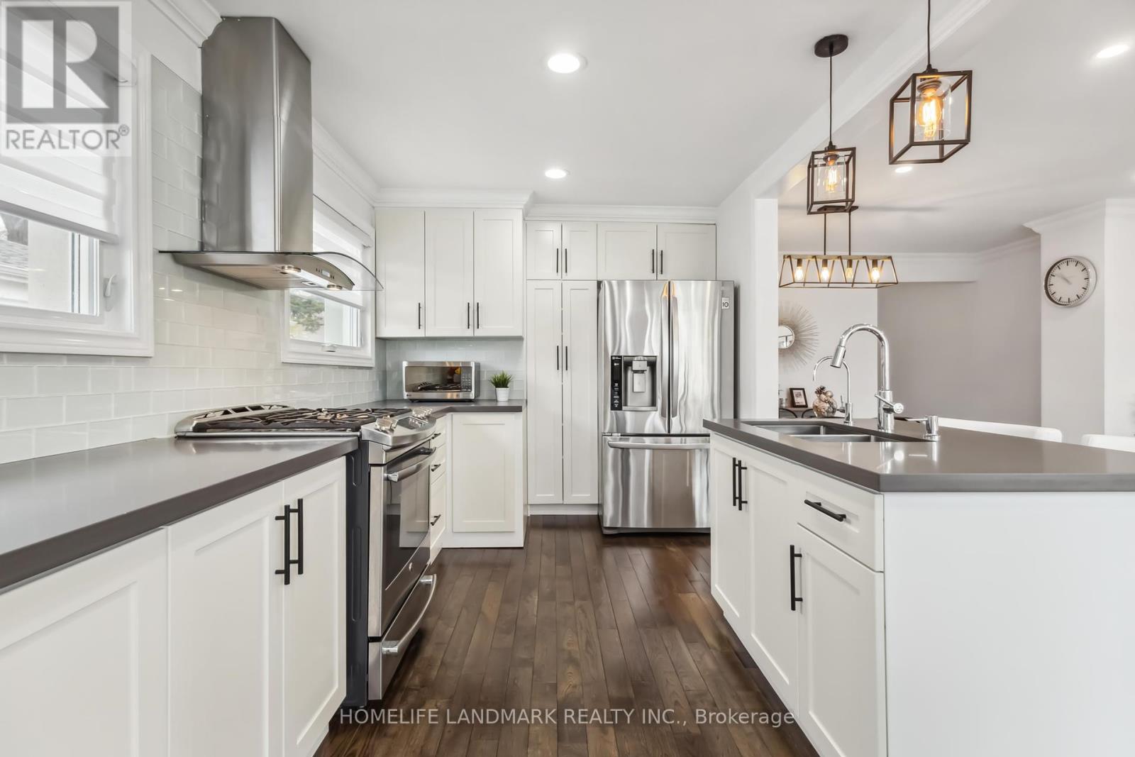 10 Tartan Avenue, Toronto, Ontario  M1L 1T6 - Photo 6 - E12131549