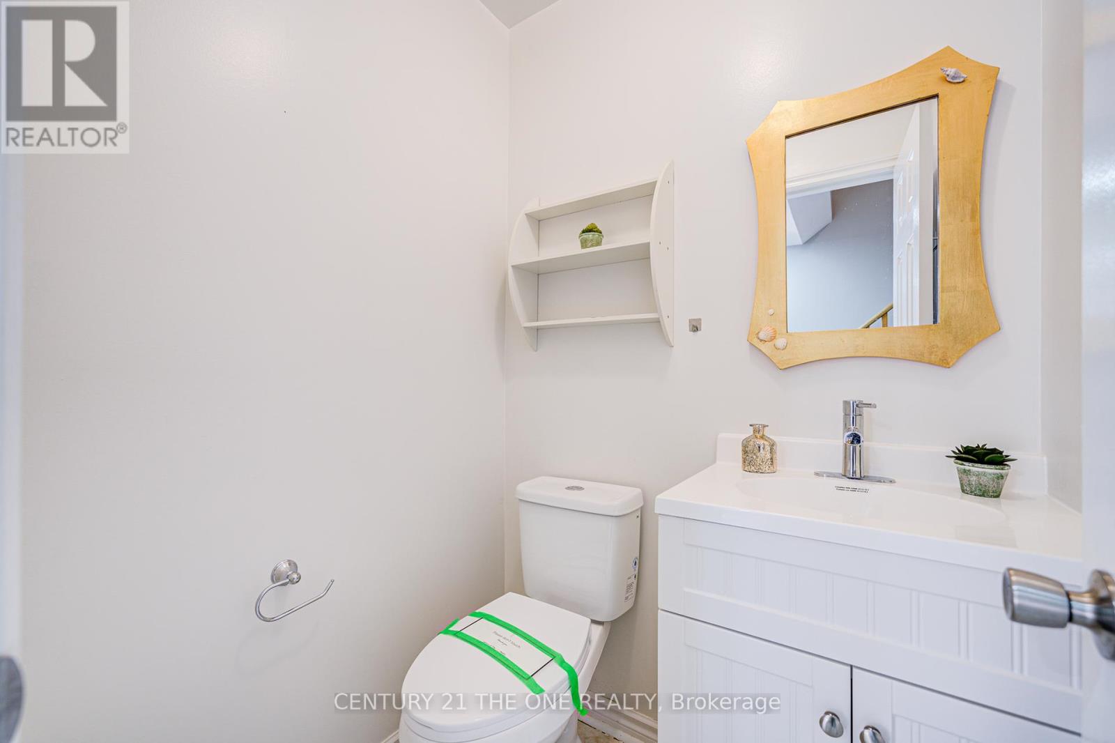 12 Featherstone Avenue, Markham (Middlefield), Ontario  L3S 2E5 - Photo 12 - N12131587