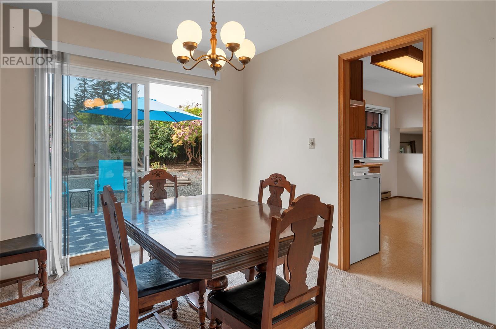 2460 Island Hwy S, Campbell River, British Columbia  V9W 1C6 - Photo 10 - 997705