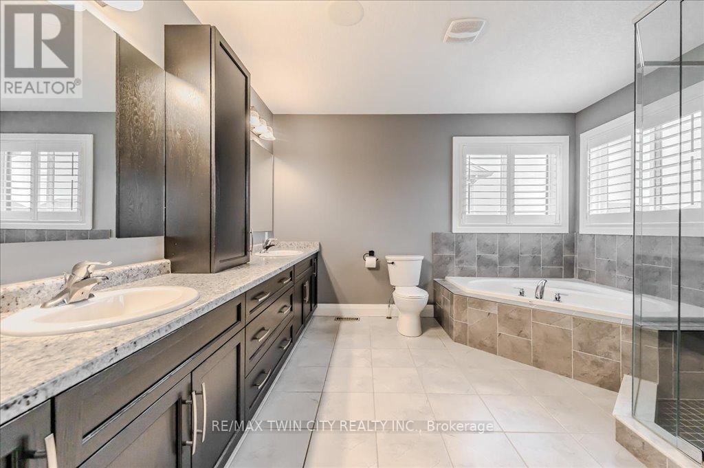 362 Moorlands Crescent, Kitchener, Ontario  N2P 0C5 - Photo 21 - X12027204