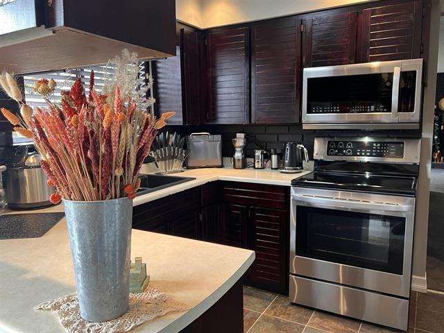 Property at 32281 ADAIR AVENUE image 5